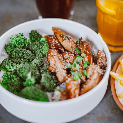 Teriyaki chicken bowl with broccoli and rice